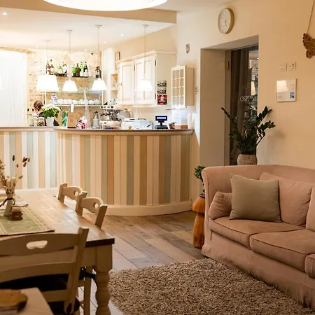 Отель Casa Leon D'oro 3*